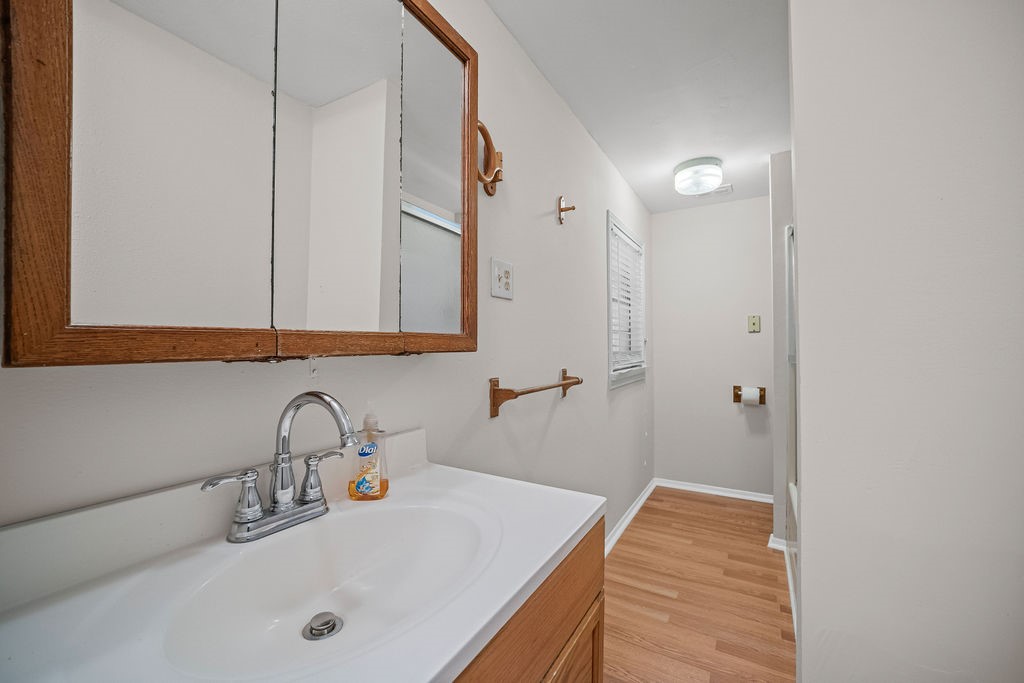413 East Fulton Street Sinton, TX 78387 - Photo 10 of 27
