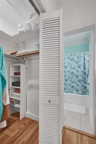 $208,700 | 717 Española Way, Unit 204, Miami Beach, FL 33139