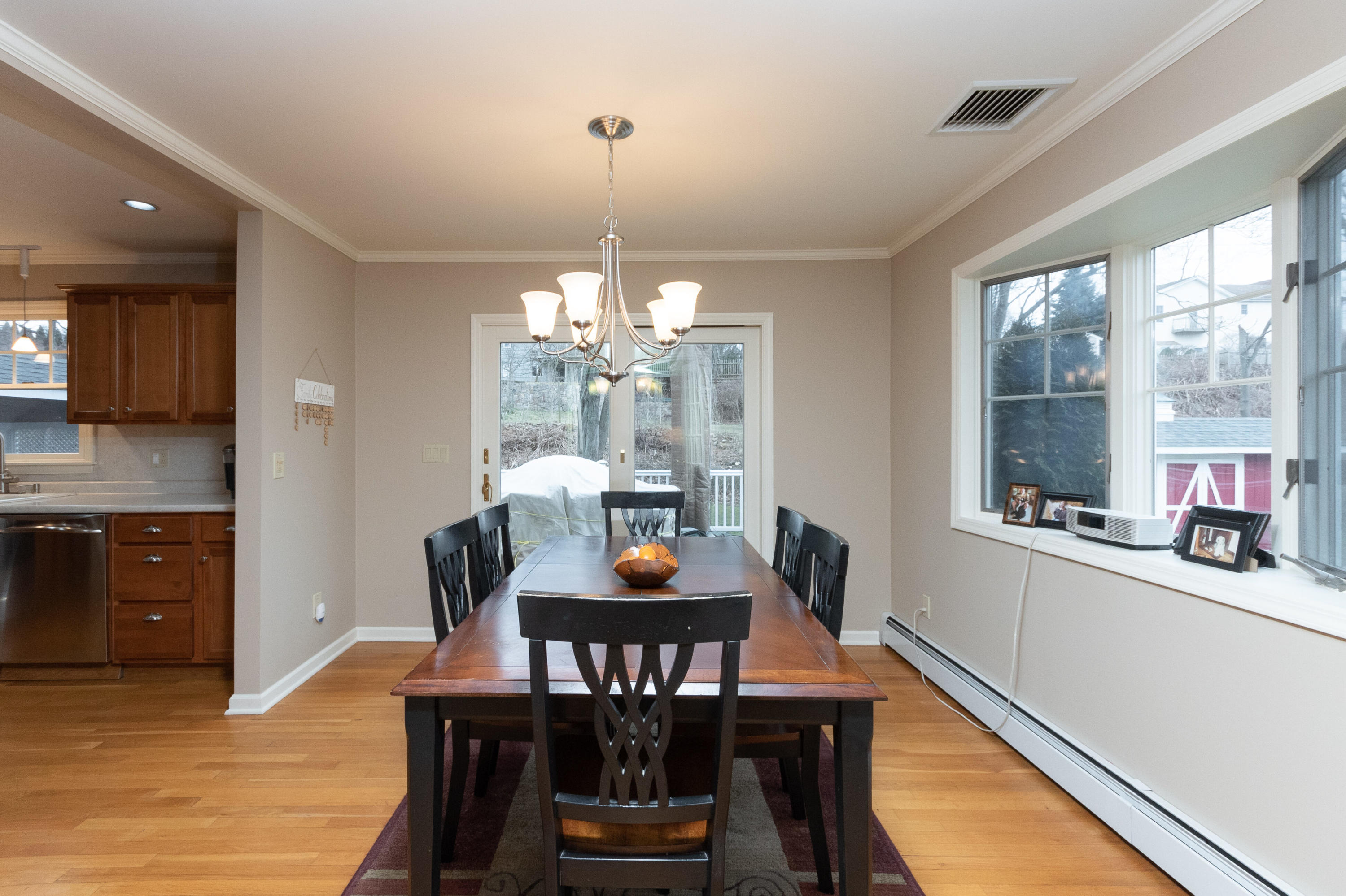 22 Priscilla Road Norwalk, CT 06850 - Photo 13 of 41 22 Priscilla Rd Norwalk CT-print-019-038
