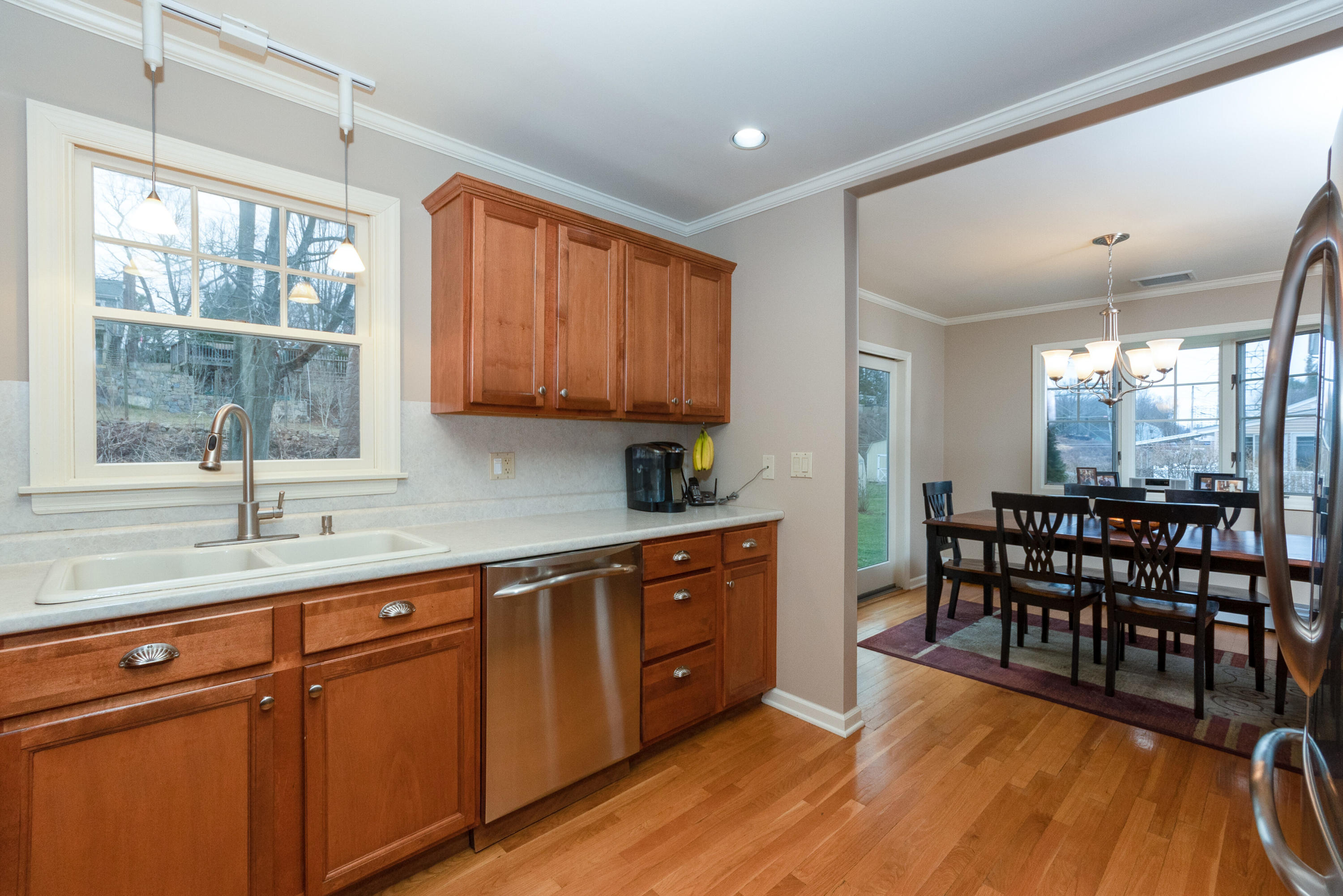 22 Priscilla Road Norwalk, CT 06850 - Photo 9 of 41 22 Priscilla Rd Norwalk CT-print-015-030