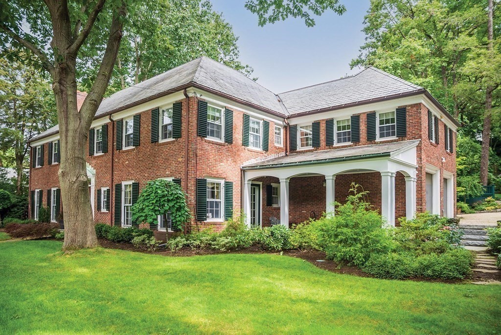 321 Warren Street Brookline, MA 02445 - Photo 29 of 35