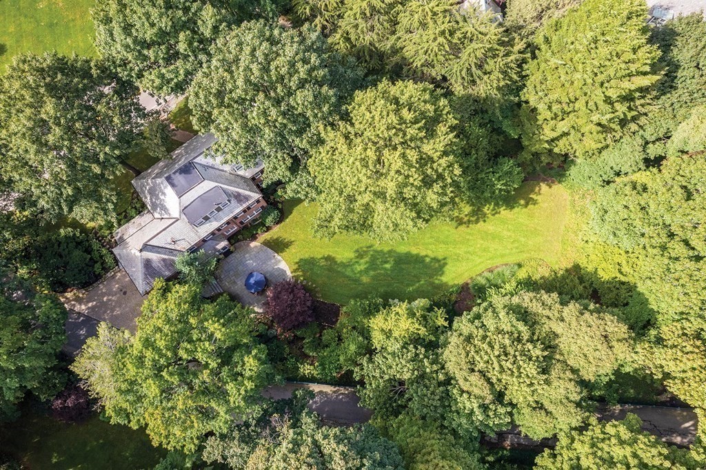 321 Warren Street Brookline, MA 02445 - Photo 34 of 35