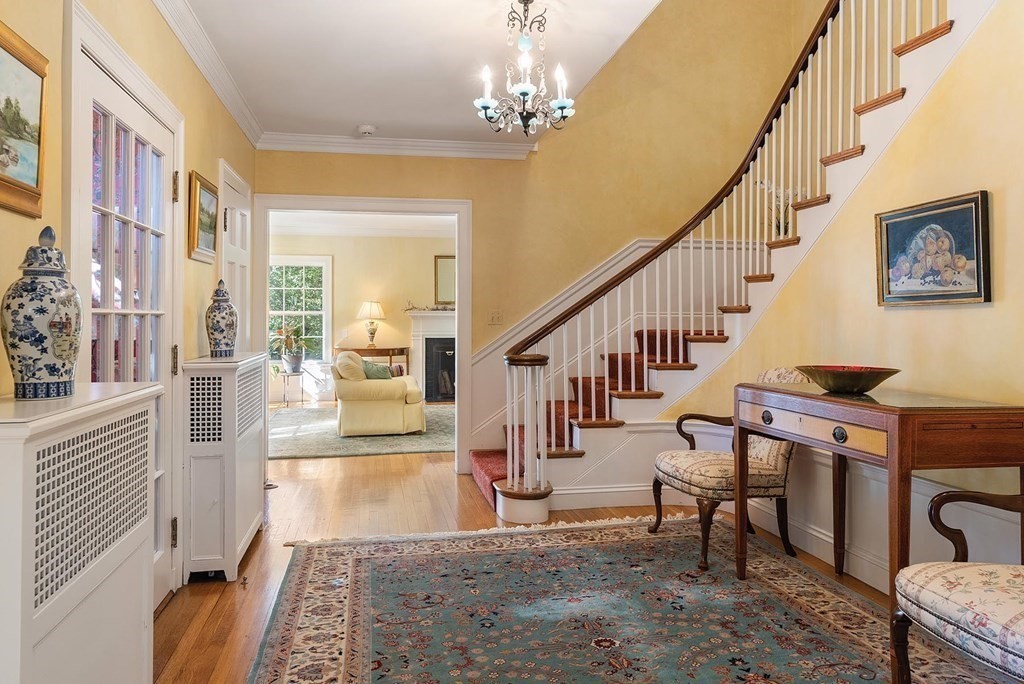 321 Warren Street Brookline, MA 02445 - Photo 5 of 35