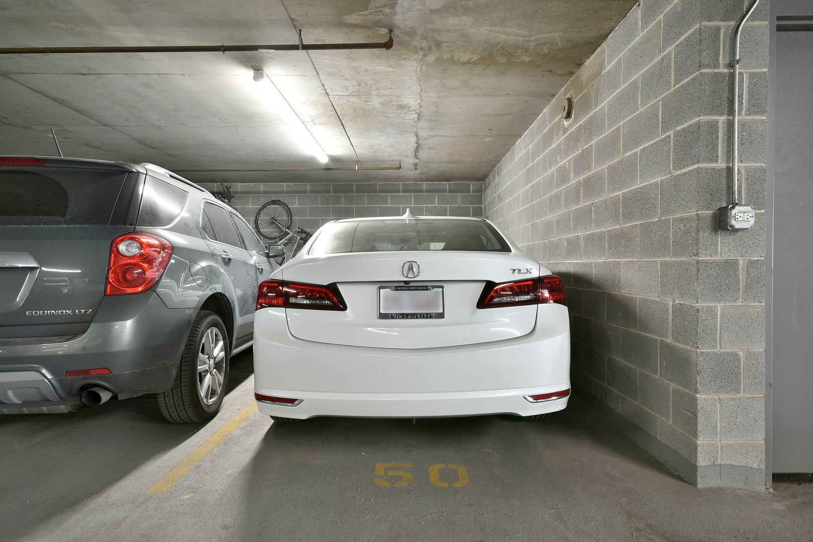 1201 West Adams Street, Unit 411 Chicago, IL 60607 - Photo 34 of 40 a view of car garage