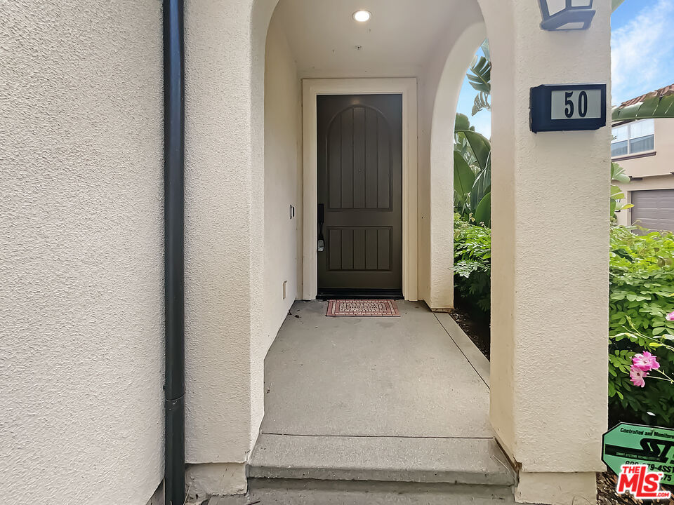 50 Evening Sun Irvine, CA 92620 - Photo 5 of 15 a view of entrance