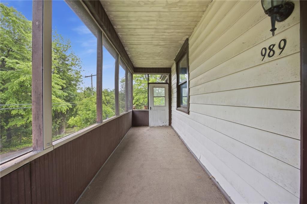 989 Brownstown Road Irwin, PA 15642 - Photo 4 of 26 Porch