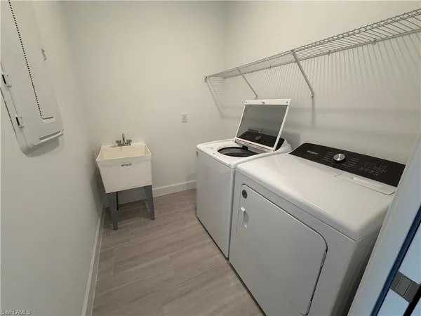 a view of a garage room