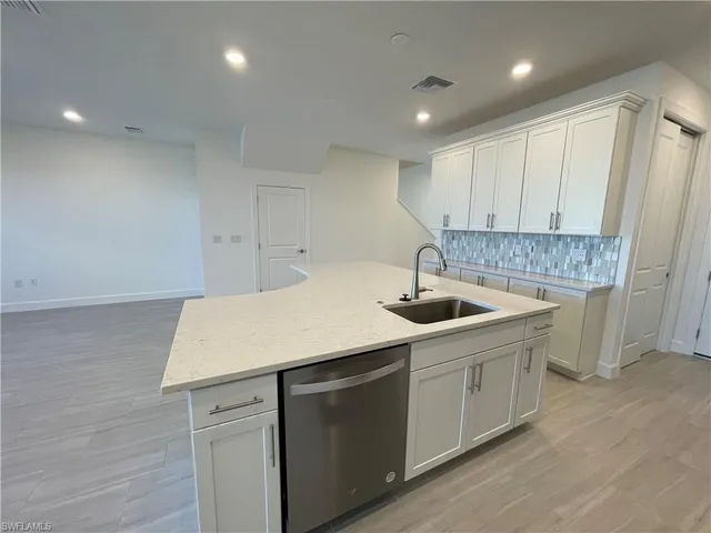 $3,200 | 4149 Sonoma Oaks Circle, Naples, FL 34119