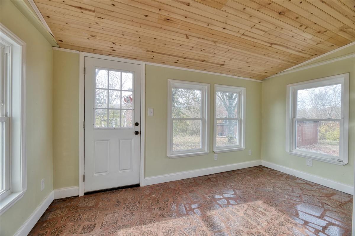 4701 Prospect Road Knoxville, TN 37920 - Photo 14 of 26 14-4701-Prospect-Rd-Knoxville-TN-14