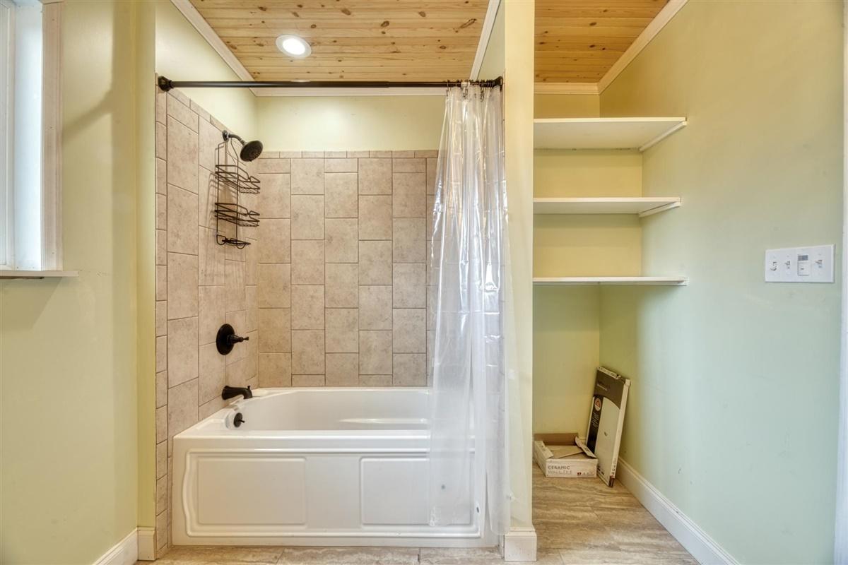 4701 Prospect Road Knoxville, TN 37920 - Photo 16 of 26 16-4701-Prospect-Rd-Knoxville-TN-16