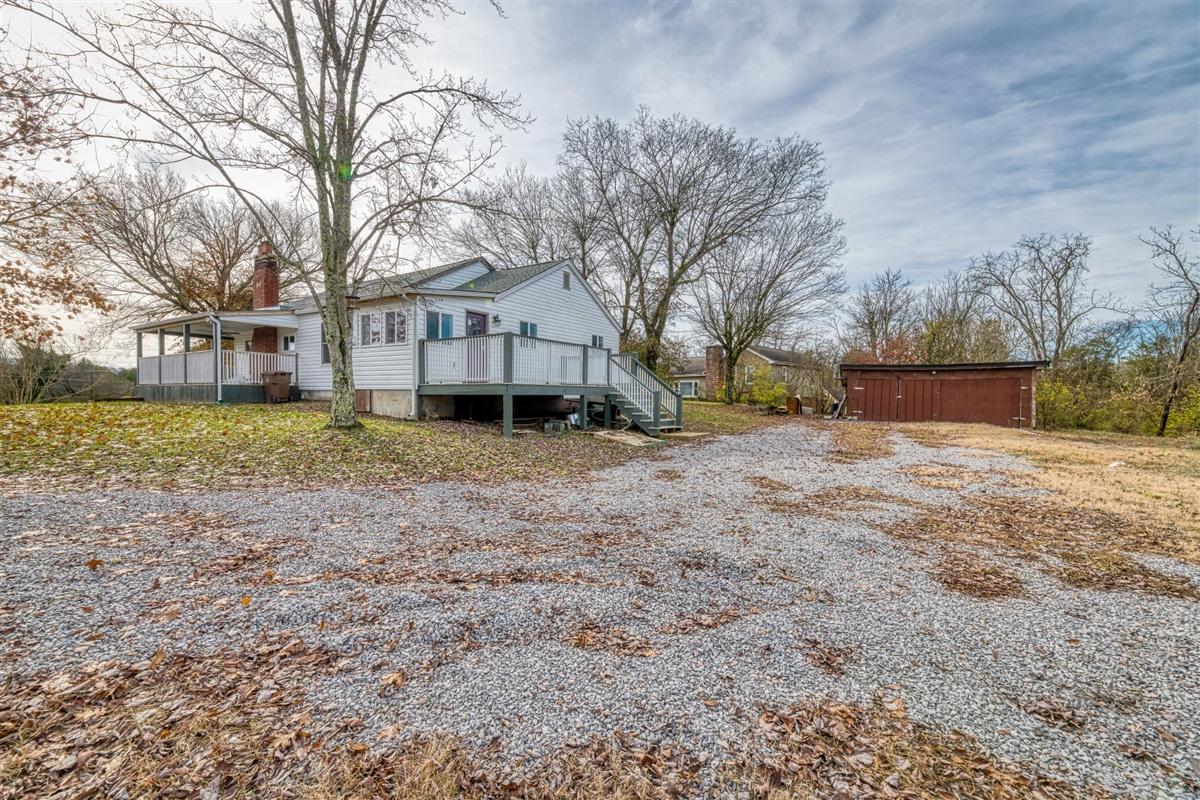 4701 Prospect Road Knoxville, TN 37920 - Photo 3 of 26 23-4701-Prospect-Rd-Knoxville-TN-23