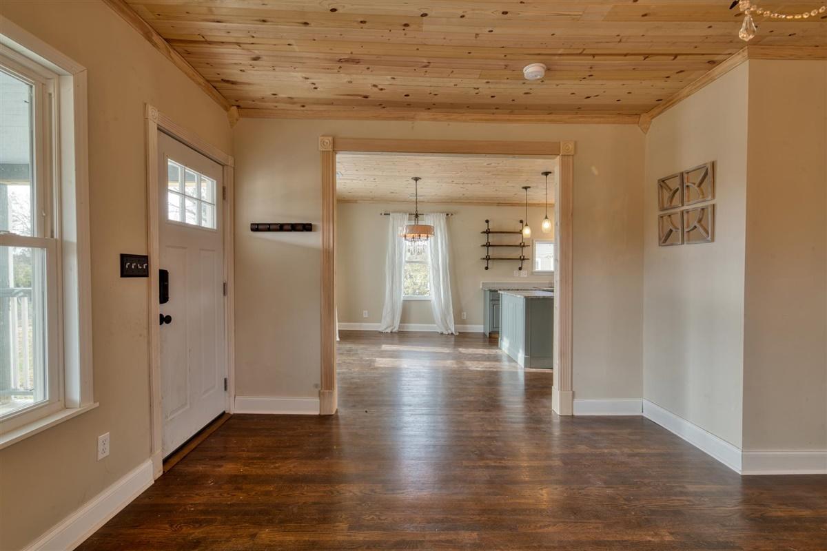 4701 Prospect Road Knoxville, TN 37920 - Photo 8 of 26 08-4701-Prospect-Rd-Knoxville-TN-8