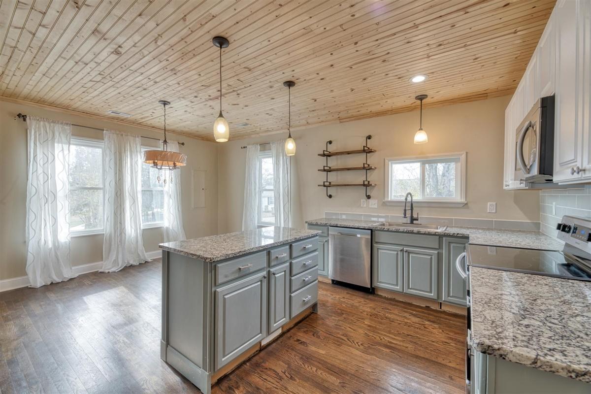 4701 Prospect Road Knoxville, TN 37920 - Photo 10 of 26 10-4701-Prospect-Rd-Knoxville-TN-10