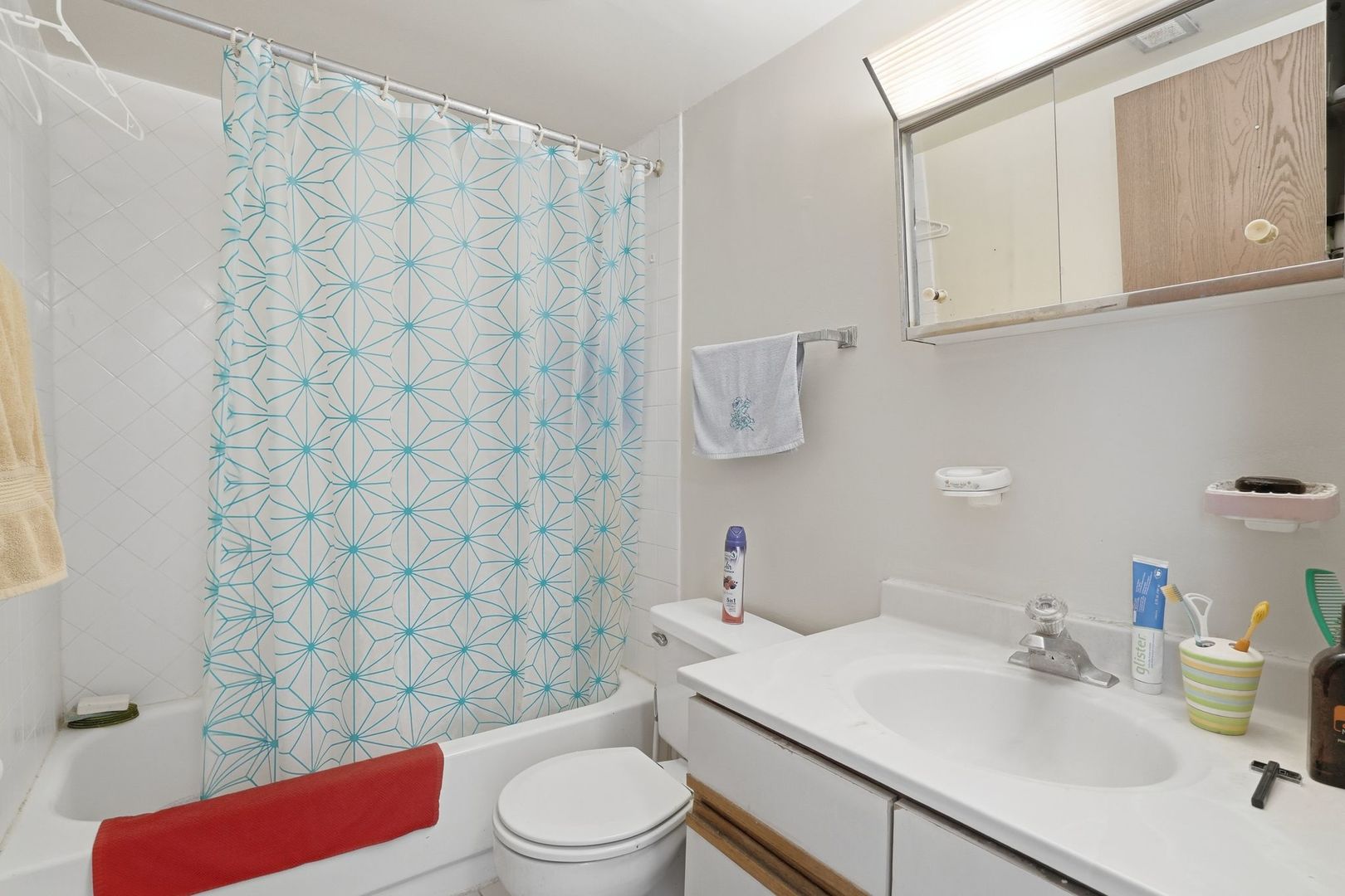 8713 Ballard Road Des Plaines, IL 60016 - Photo 15 of 36