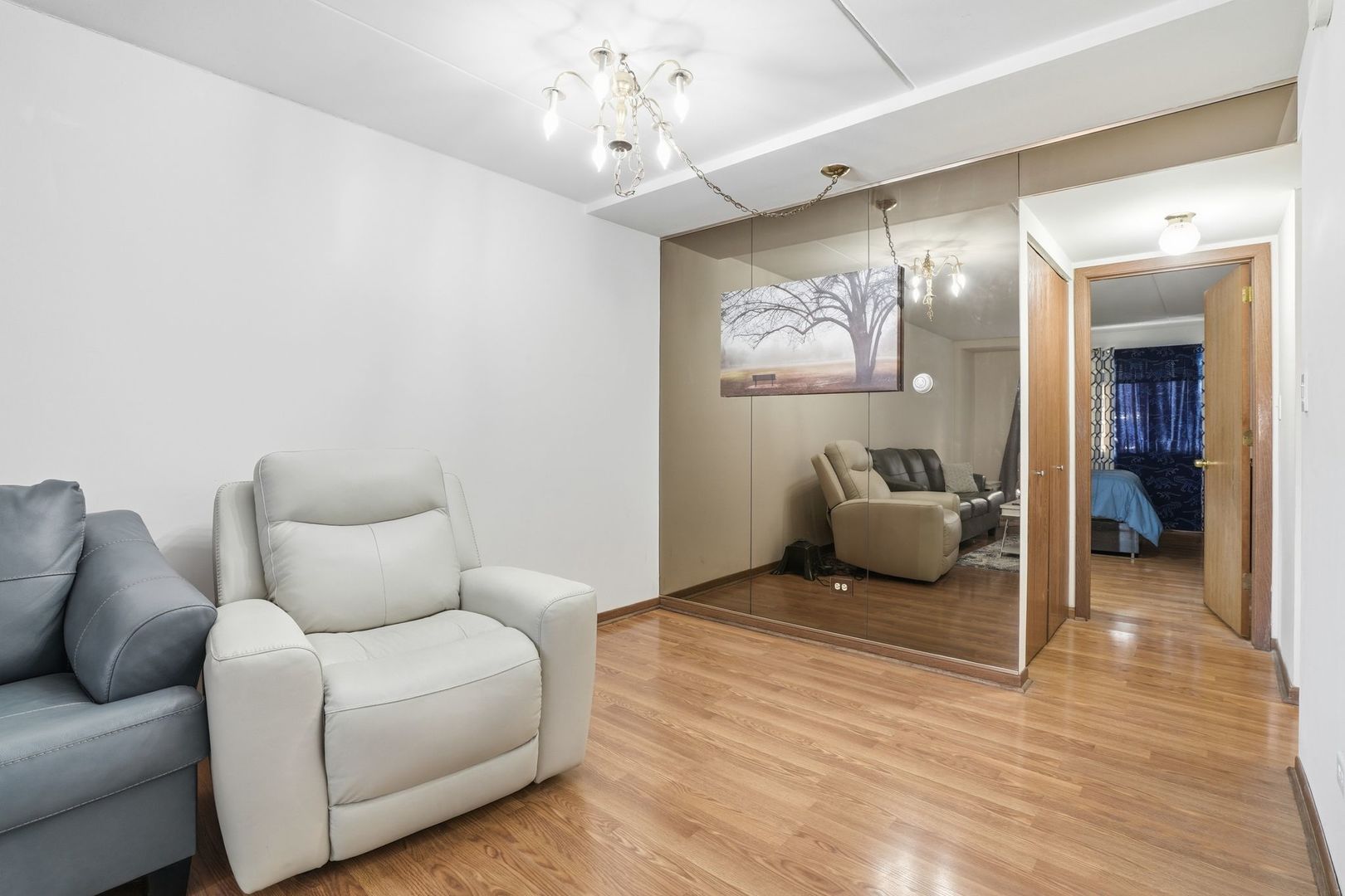 8713 Ballard Road Des Plaines, IL 60016 - Photo 6 of 36