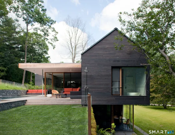 a view of outdoor space yard and patio
