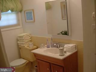 24 Fruitree Road Levittown, PA 19056 - Photo 5 of 5