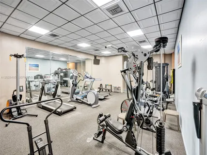 $240,000 | 901 Colony Point Circle, Unit 501, Pembroke Pines, FL 33026