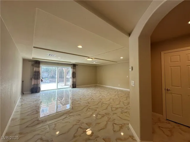 $3,195 | 8125 Crimson Creek Court, Las Vegas, NV 89139