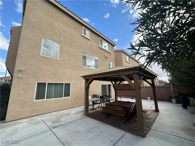 $3,195 | 8125 Crimson Creek Court, Las Vegas, NV 89139