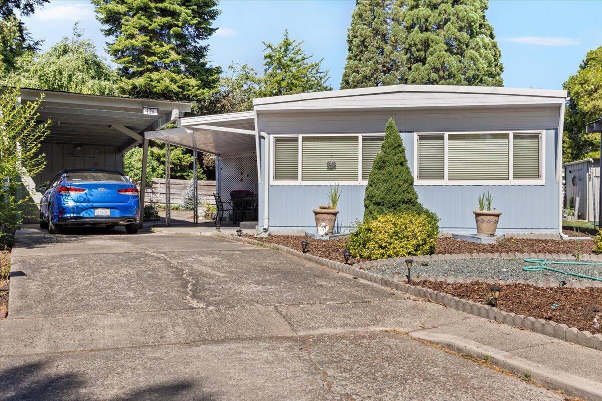 2252 Table Rock Road, Unit SPC 128 Medford, OR 97501 - Photo 1 of 22 Street View