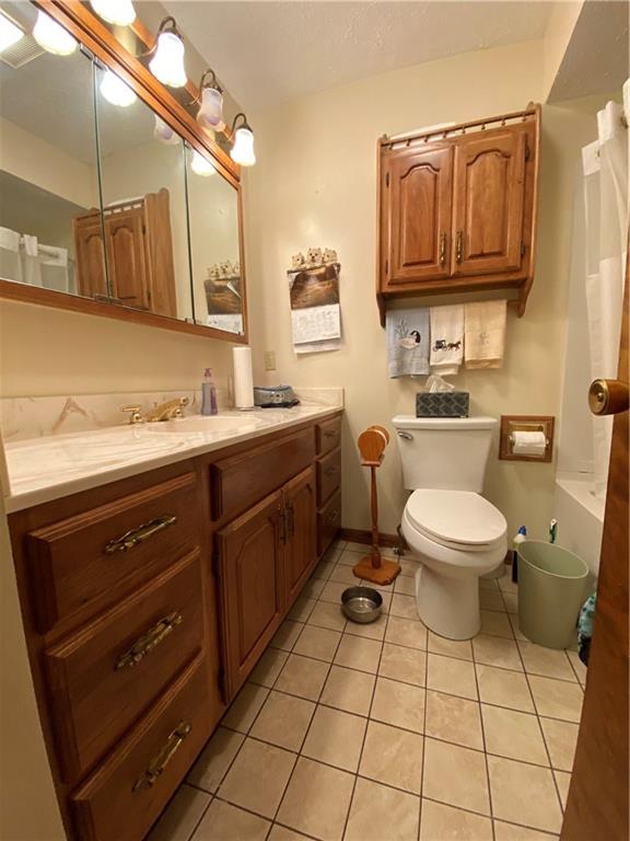 97 Gibson Road Greenville, PA 16125 - Photo 23 of 23 Main bath has tub/shower surround