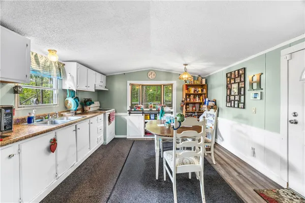 $380,000 | 725 Shelor Ferry Road, Fair Play, SC 29643