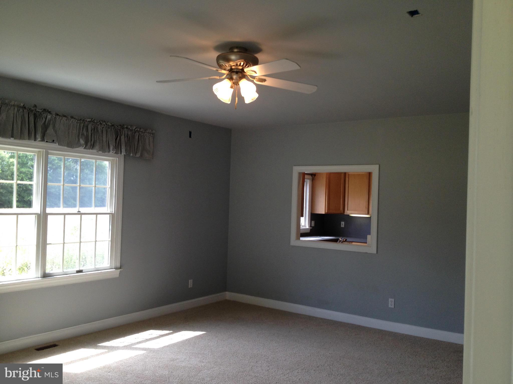 9545 Moreland Road Denton, MD 21629 - Photo 15 of 28 Family Room