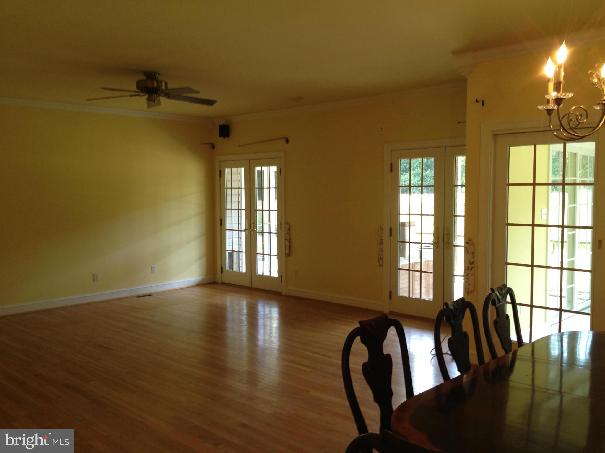 9545 Moreland Road Denton, MD 21629 - Photo 24 of 28 Living Room
