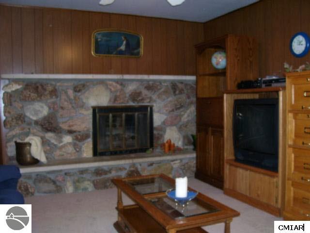 6970 North Luce Road Alma, MI 48801 - Photo 3 of 9 1773410-2.JPG