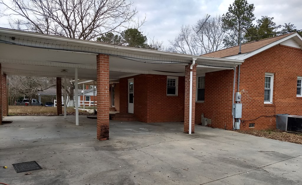 2626 M W Rickenbaker Road Manning, SC 29102 - Photo 2 of 34 Gallery Image 2