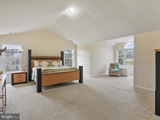 $475,000 | 50 Berkshire Drive, Falling Waters, WV 25419