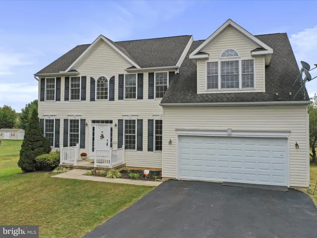 $475,000 | 50 Berkshire Drive, Falling Waters, WV 25419