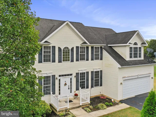 $475,000 | 50 Berkshire Drive, Falling Waters, WV 25419