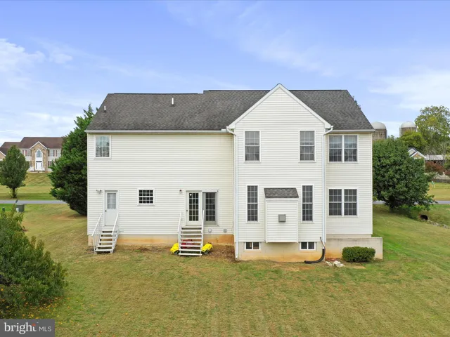 $475,000 | 50 Berkshire Drive, Falling Waters, WV 25419