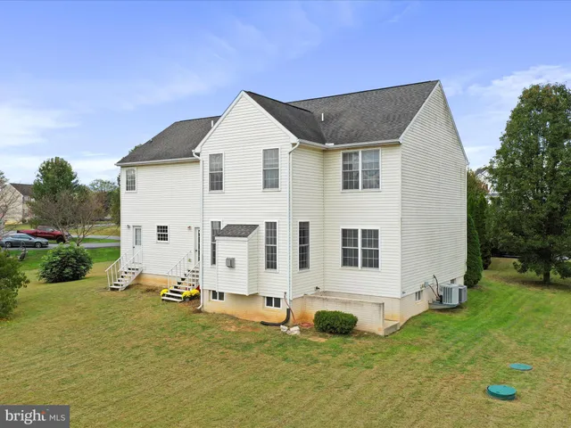 $475,000 | 50 Berkshire Drive, Falling Waters, WV 25419