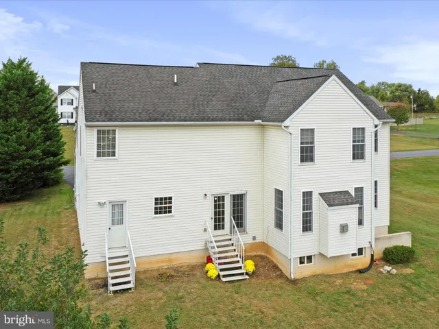 $475,000 | 50 Berkshire Drive, Falling Waters, WV 25419