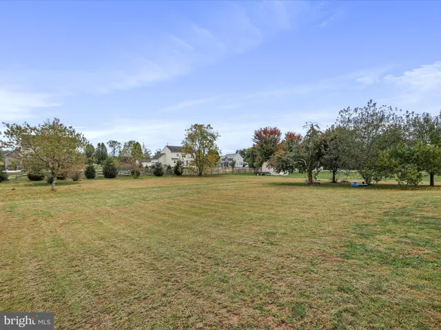 $475,000 | 50 Berkshire Drive, Falling Waters, WV 25419