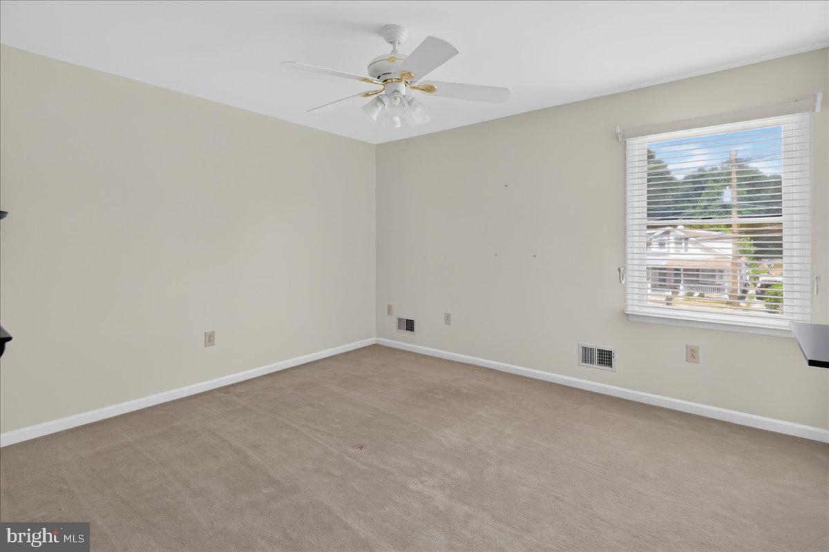 1491 Kuser Road Hamilton, NJ 08619 - Photo 33 of 42