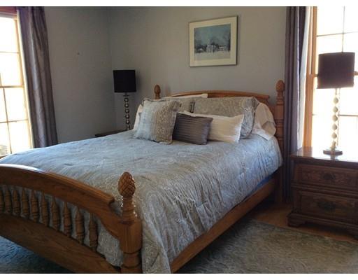 32 Cedar Street Lexington, MA 02421 - Photo 18 of 31 Gallery Image 18