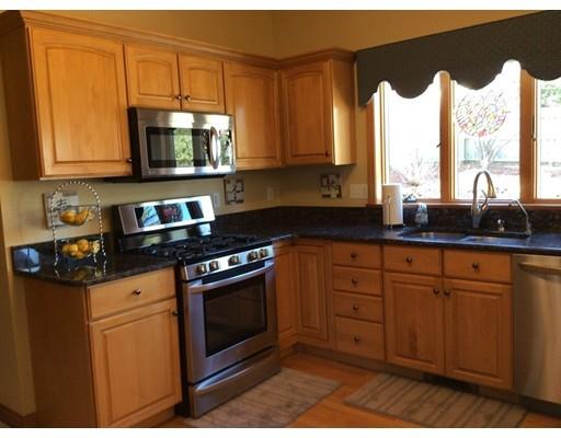 32 Cedar Street Lexington, MA 02421 - Photo 3 of 31 Gallery Image 3
