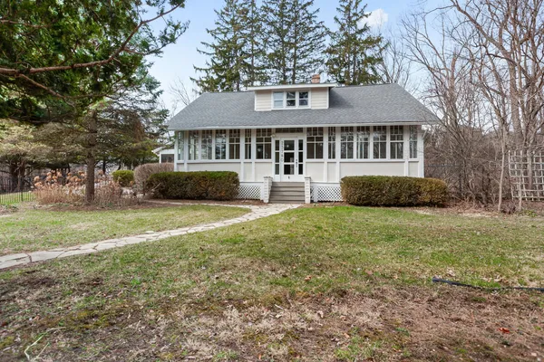 $400,000 | 23780 North Hess Drive, Cary, IL 60013