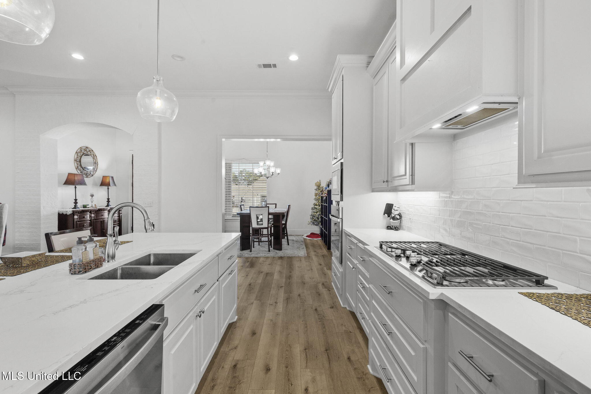 615 Crossvine Ridge Madison, MS 39110 - Photo 31 of 46 33-web-or-mls-615 Crossvine Ridge-33