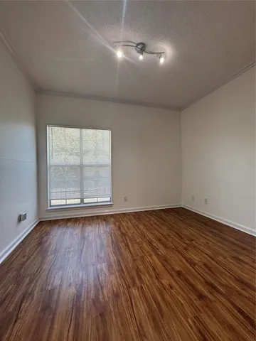 $1,100 | 921 Marine Street, Unit 210, Galveston, TX 77550