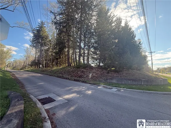 $299,900 | 126 East Fairmount Avenue, Busti, NY 14750