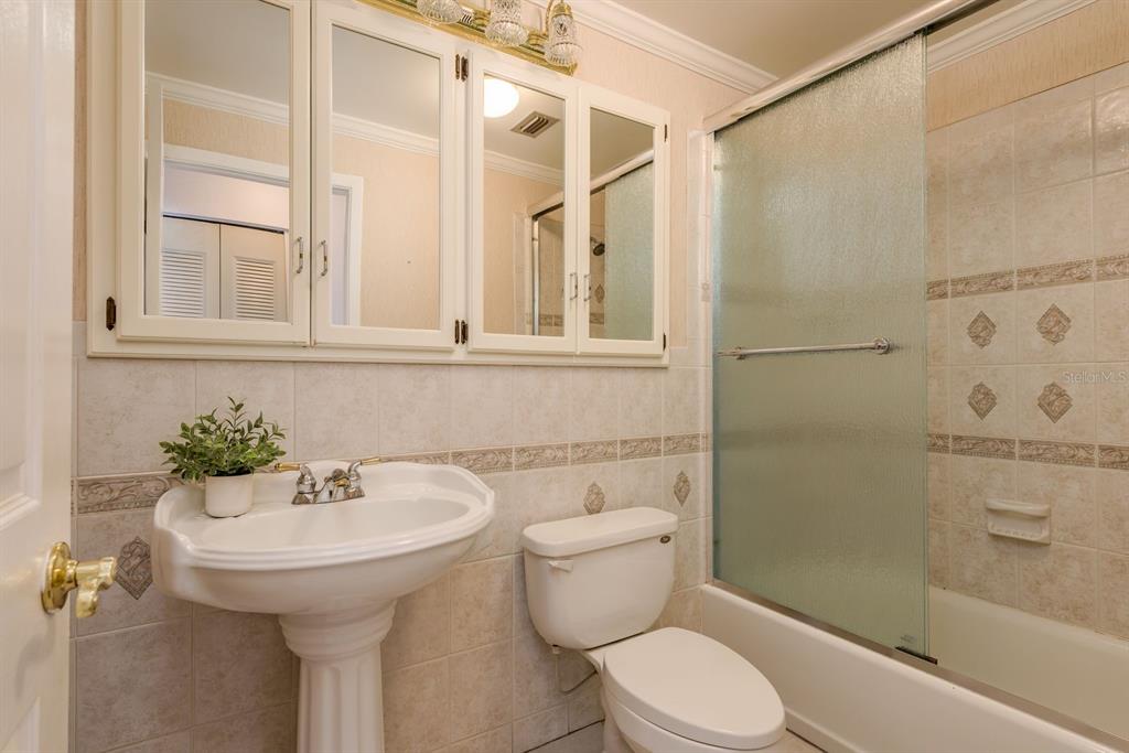 1402 Overlea Drive Dunedin, FL 34698 - Photo 21 of 33