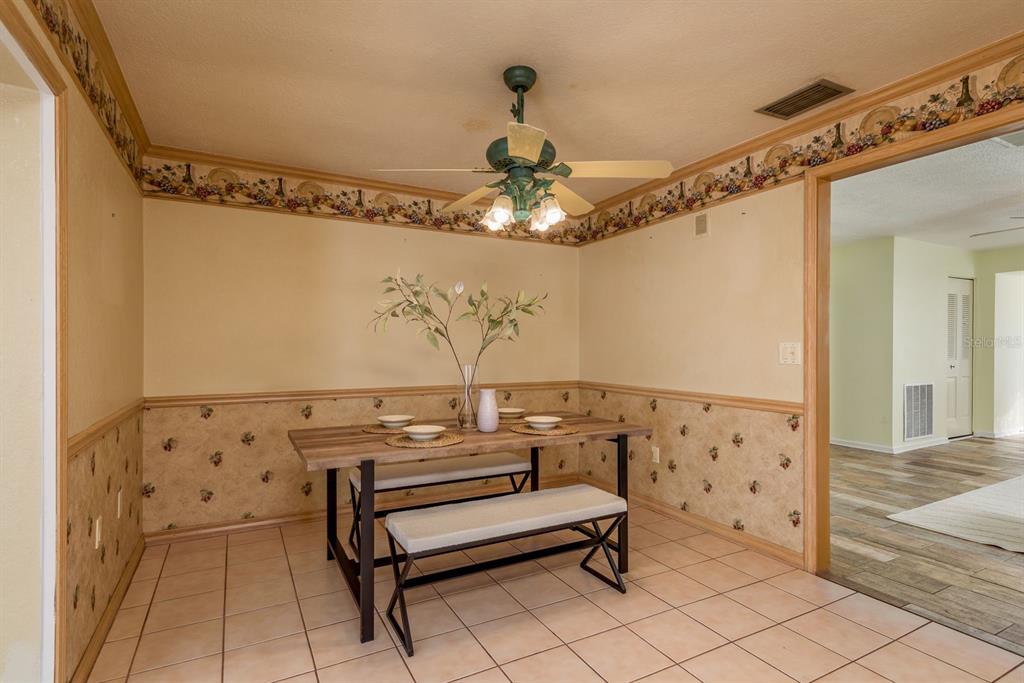 1402 Overlea Drive Dunedin, FL 34698 - Photo 7 of 33