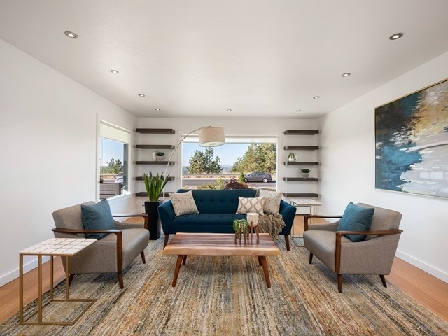 5601 South Hatch Road Spokane, WA 99223 - Photo 4 of 45 Gallery Image 4