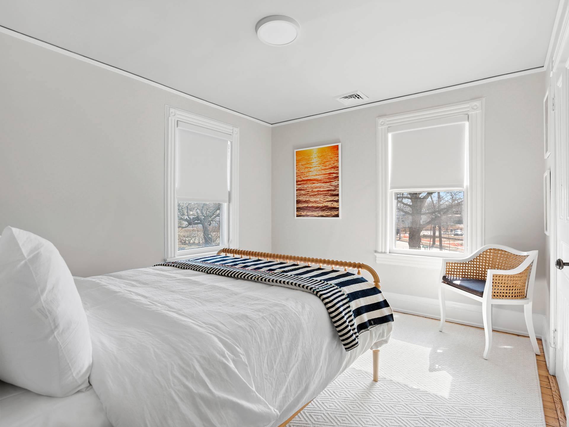 146 North Sea Road Southampton, NY 11968 - Photo 5 of 10