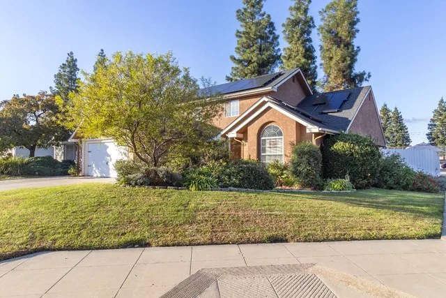 a house view with a outdoor space